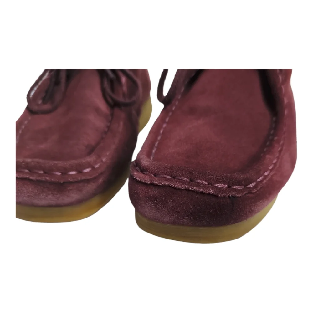Clarks Originals Wallabee Low Burgundy Suede Moc Toe Shoes